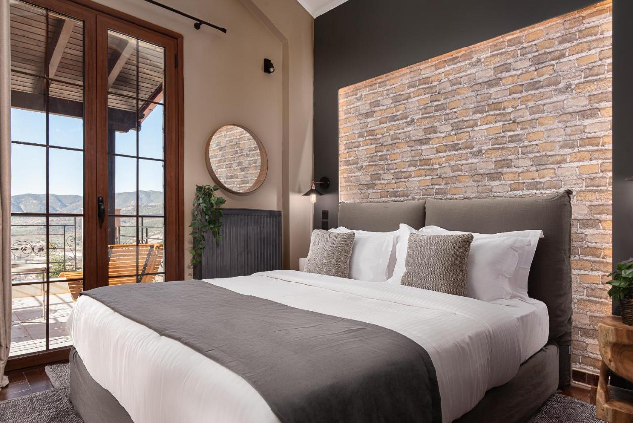 Gm Luxury Suites 卡拉维塔 外观 照片